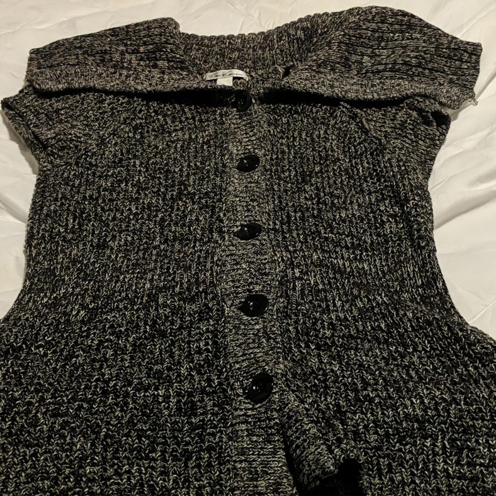 Kenneth Cole sweater